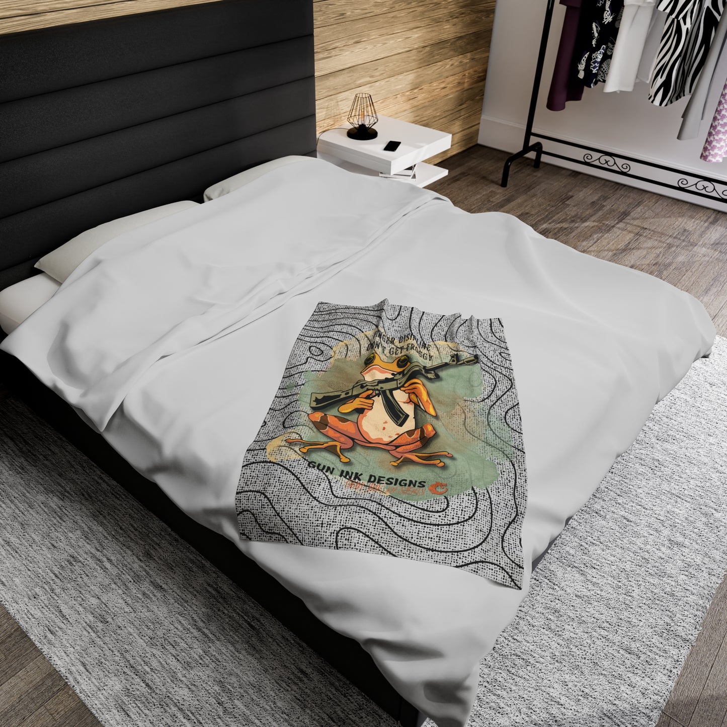Velveteen Plush Blanket - Don't Get Froggy